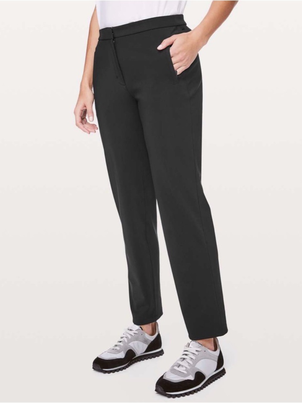 Lululemon On The Move Pant Lightweight in Black